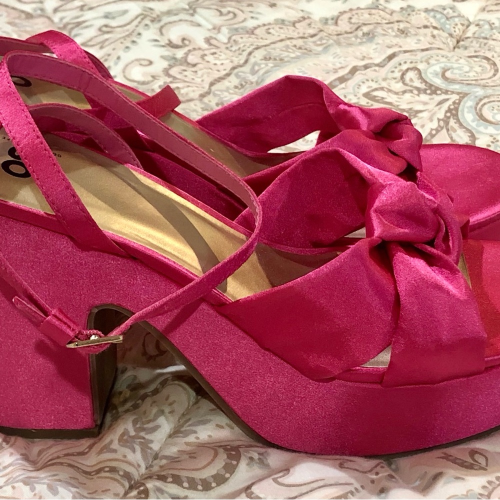 SO Pink Heels with Bow and Slingback